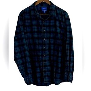 Apartment nine plaid flannel men XL  button front shirt